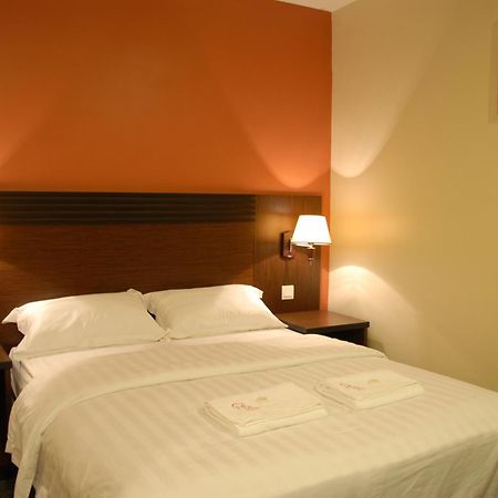 Queen Hotel Keningau Exteriér fotografie