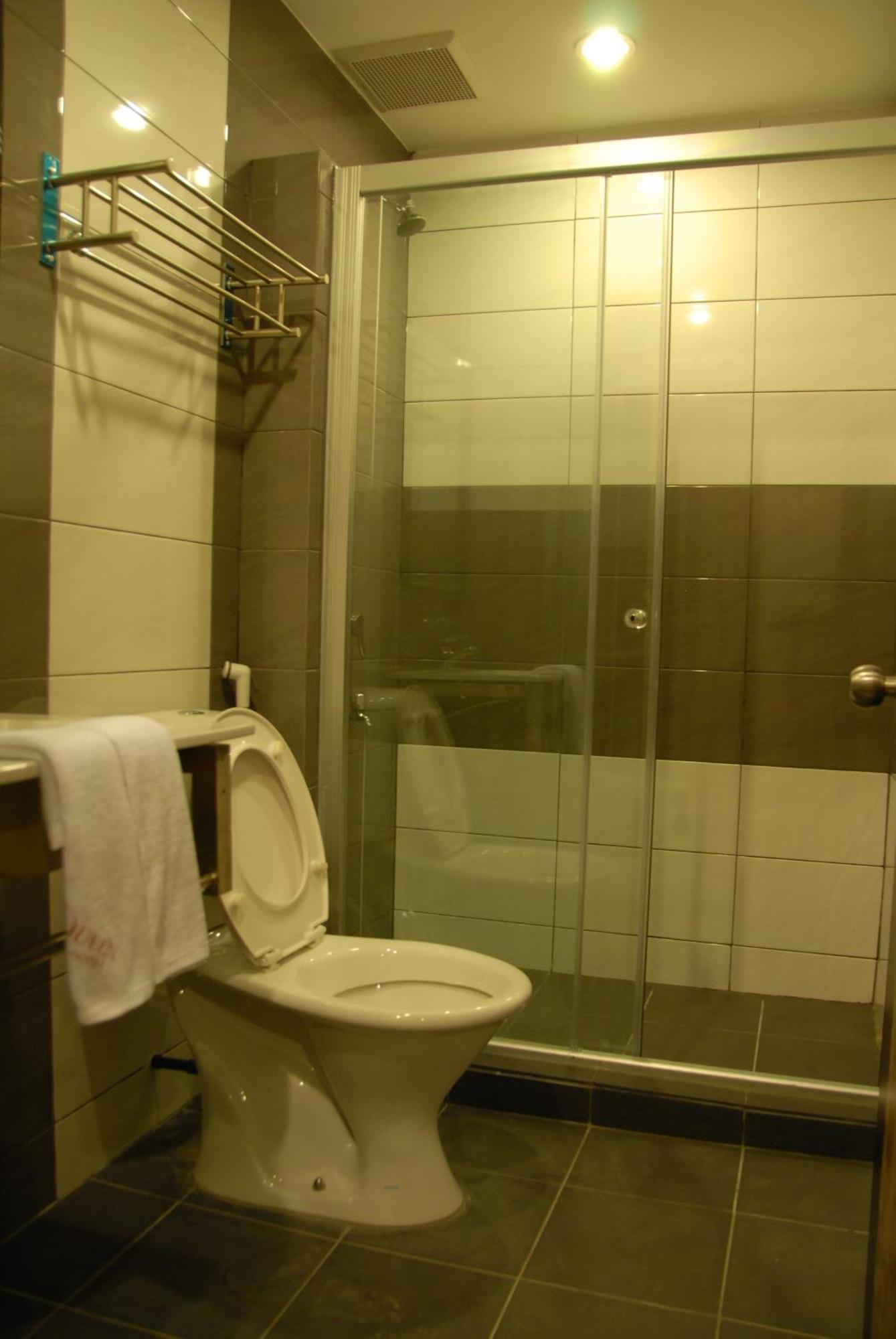 Queen Hotel Keningau Exteriér fotografie